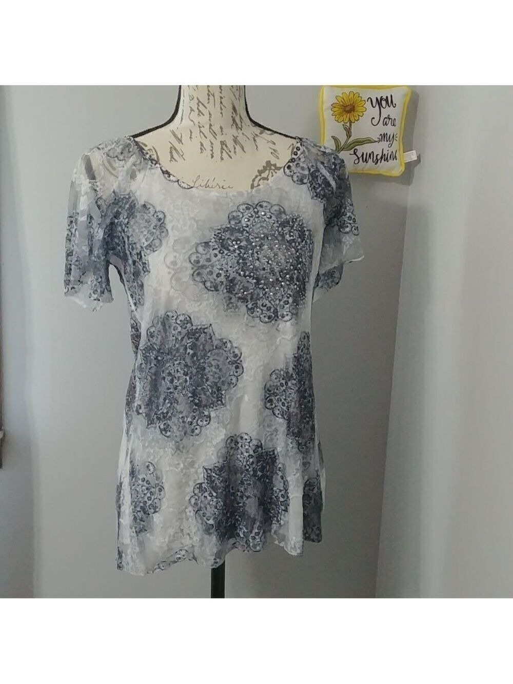 NWT Brittany Black Top S